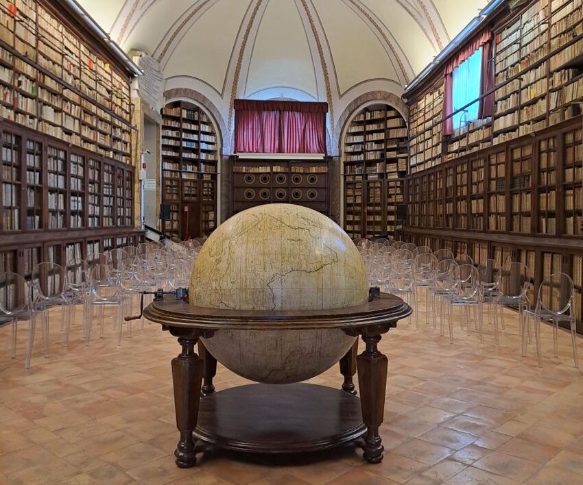 La sala storica della Biblioteca degli Intronati